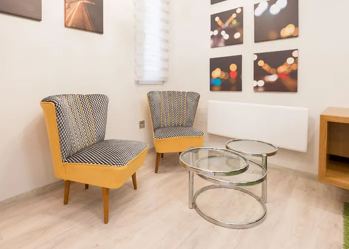 Apartament Retro Dream Near The Danube *