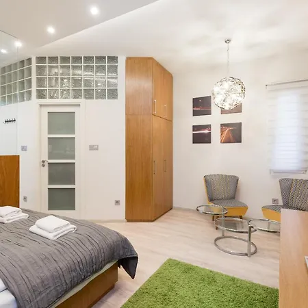 Appartement Retro Dream Near The Danube *